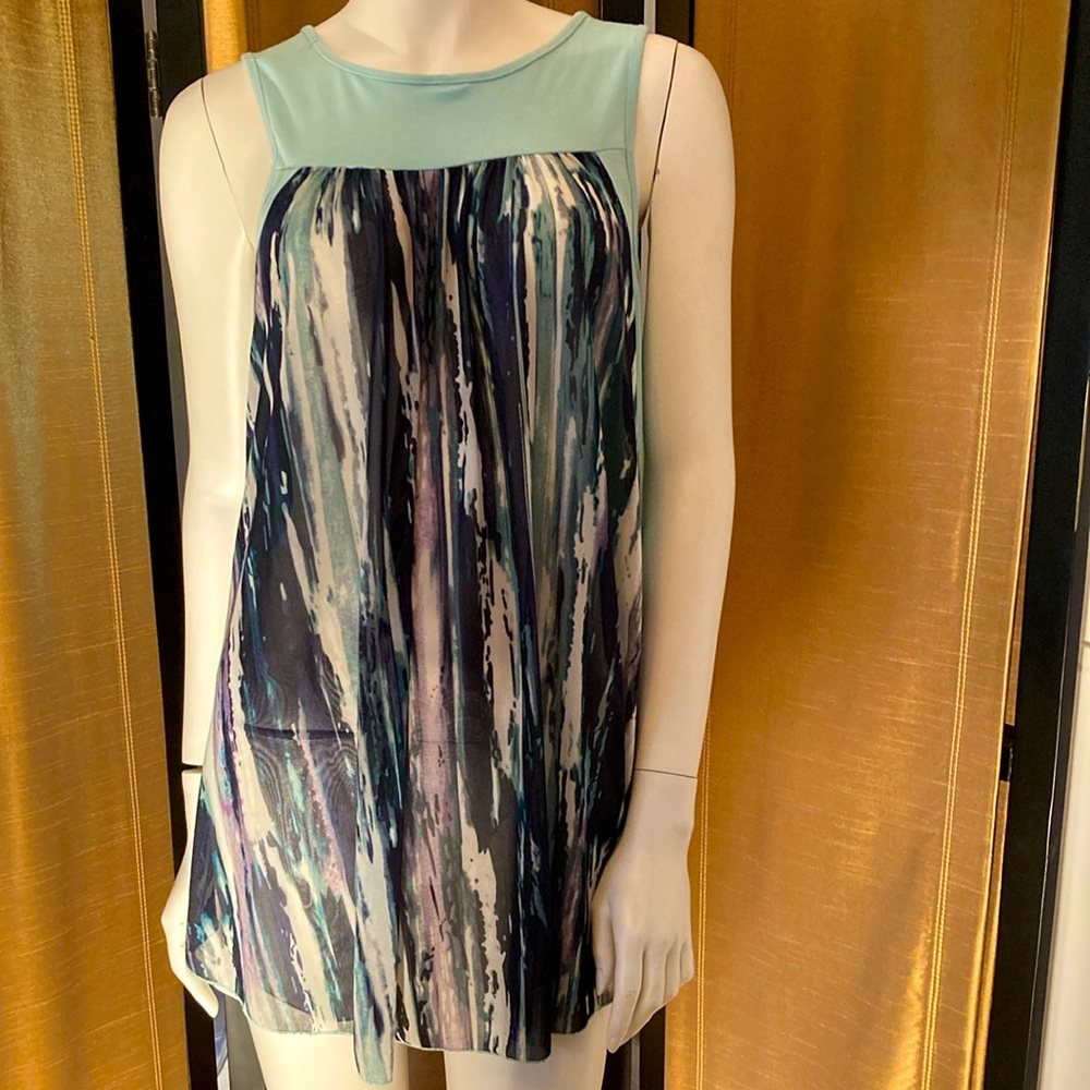 Blue and Green Sleeveless Pleated Tunic